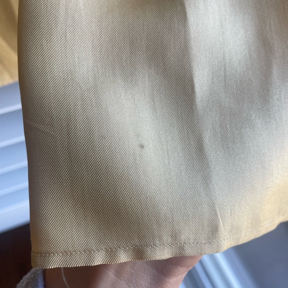 Gorgeous vintage Valentino light yellow mixed-silk blouse - Picture 5 of 9